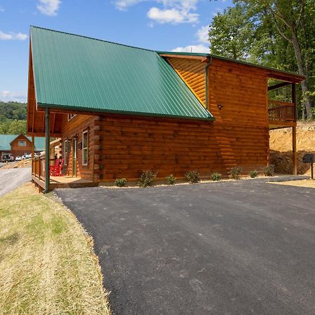 The 3 Bears Is A Newly Built 3 Bedroom Cabin Only 3 Minutes From The Parkway! بيدجن فورج المظهر الخارجي الصورة